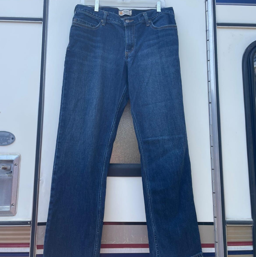 Like new womans Carhartt Jeans 12 short
